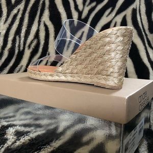 Espadrille Sandals Andre Assous size 5 run large